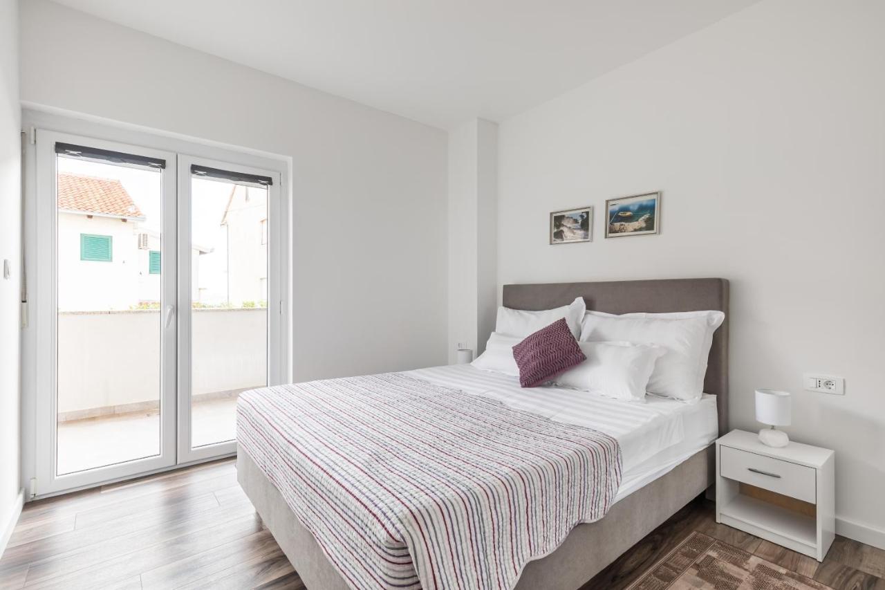 Apartments Villa Salona Sky Ngoại thất bức ảnh