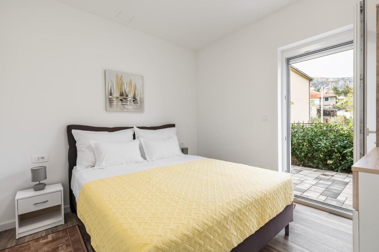 Apartments Villa Salona Sky Ngoại thất bức ảnh