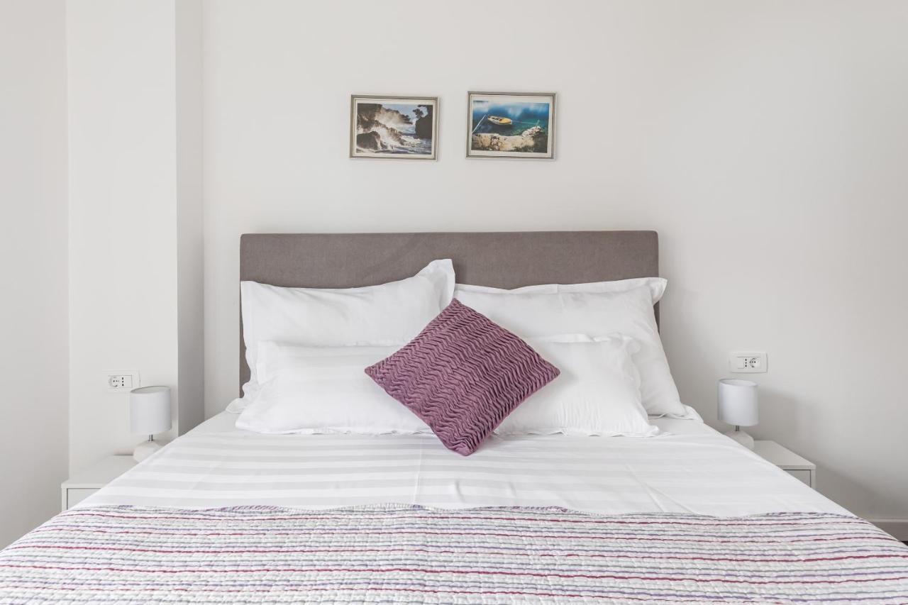 Apartments Villa Salona Sky Ngoại thất bức ảnh