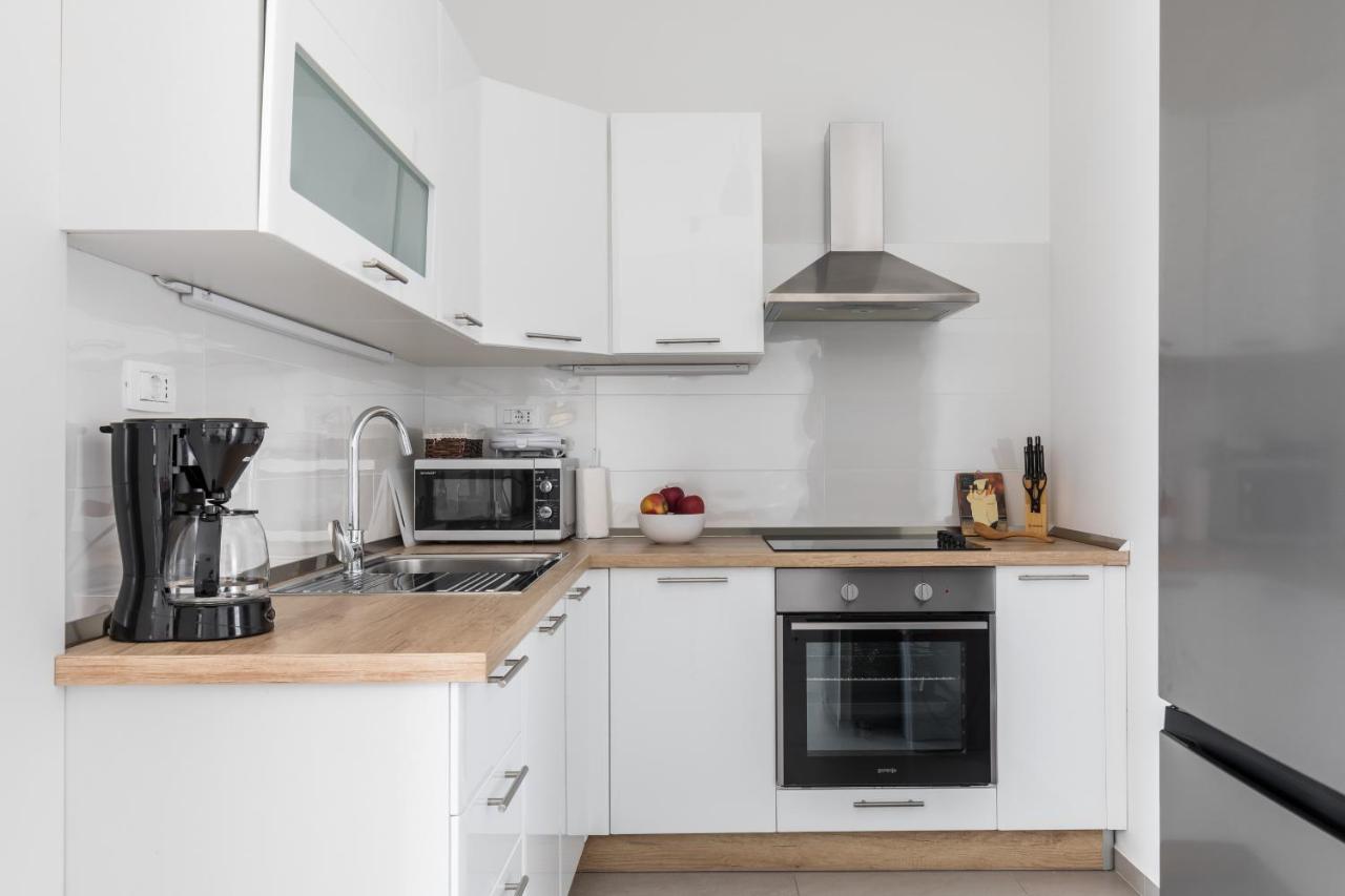 Apartments Villa Salona Sky Ngoại thất bức ảnh