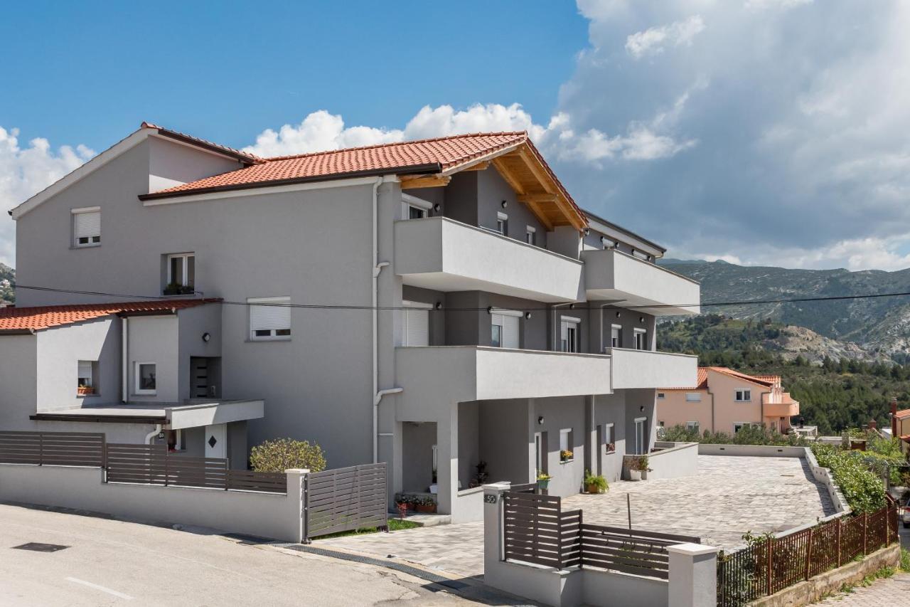 Apartments Villa Salona Sky Ngoại thất bức ảnh