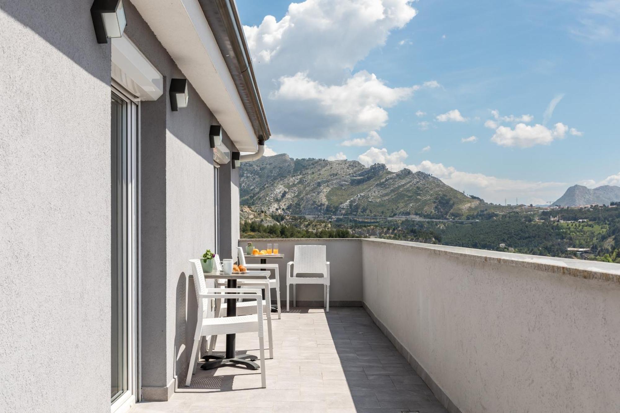 Apartments Villa Salona Sky Phòng bức ảnh