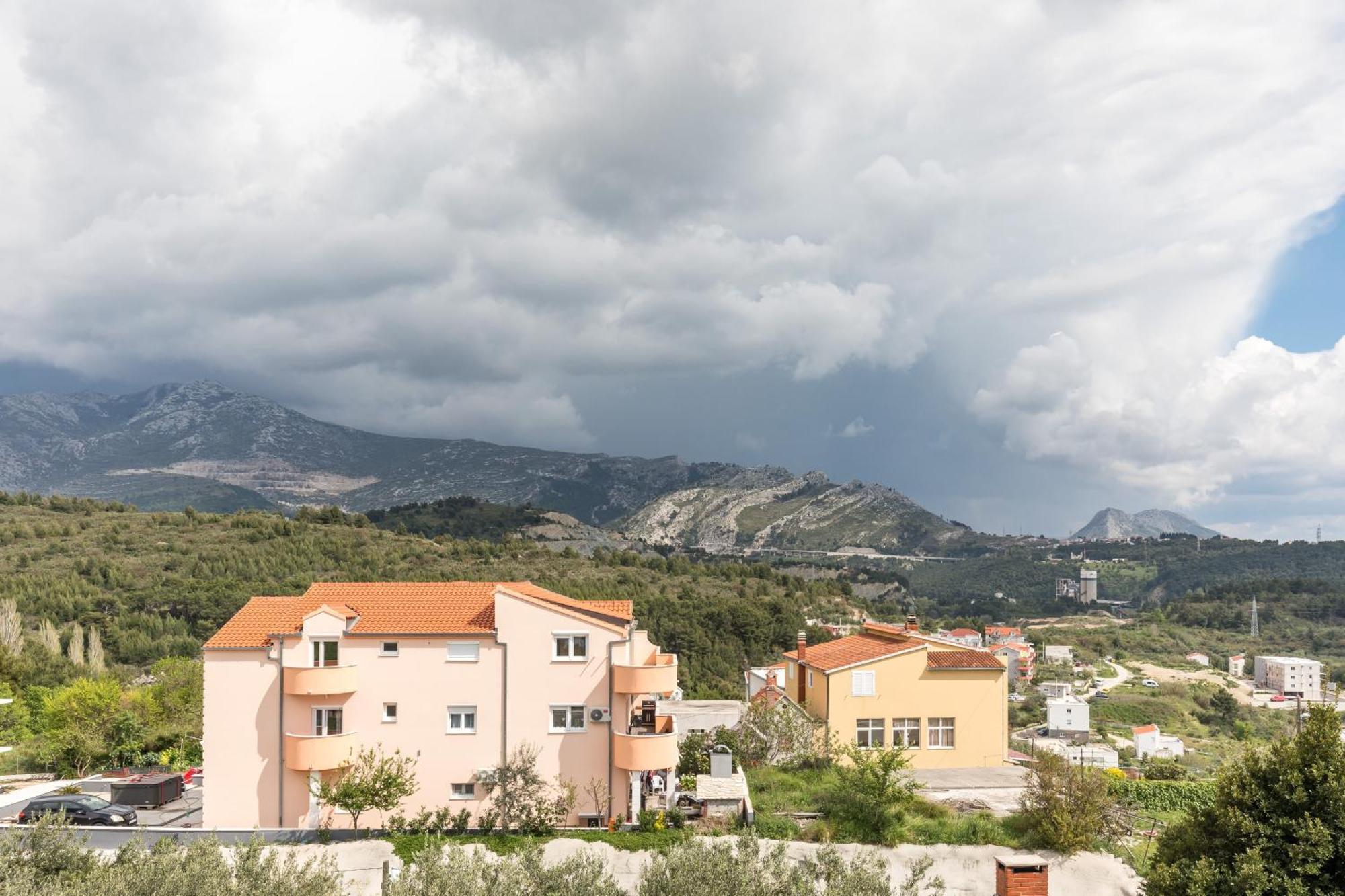 Apartments Villa Salona Sky Phòng bức ảnh