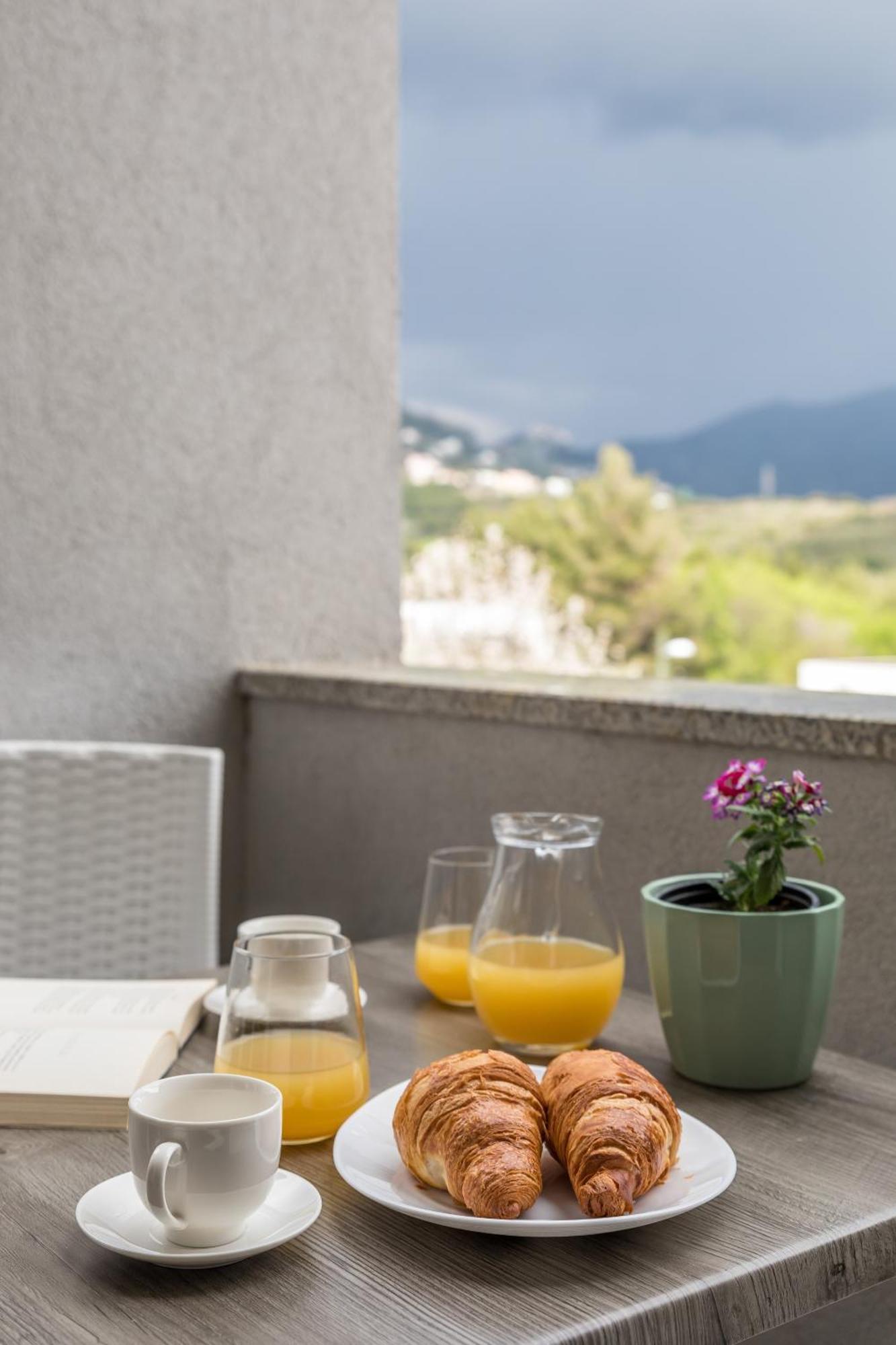 Apartments Villa Salona Sky Phòng bức ảnh